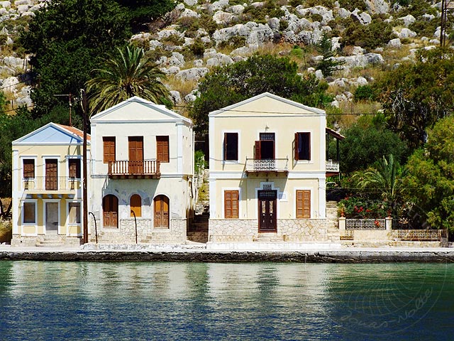9-05-28-Meis-127-s.jpg - Restaurierte griechische Häuser