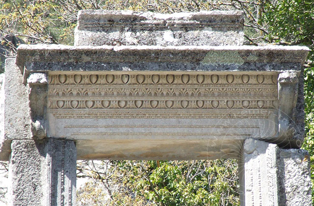 7-04-09-Termessos-007-s.jpg - Die Muster ähneln denen im Tor von Antalya