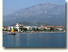 Blick auf die Stadt Kemer vom Meer