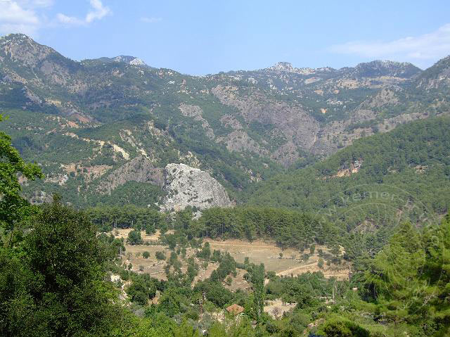 9-08-01-Bergtour-Kuzca-205.jpg - Von dort oben auf dem Gegenhang sind wir gekommen